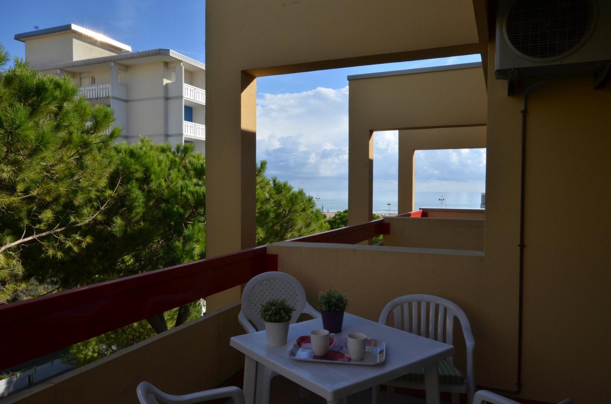 Appartamenti Calypso Bibione Extérieur photo